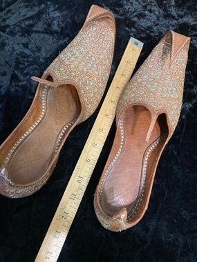 Punjab Embroidered Jutti Curl Toe Shoes